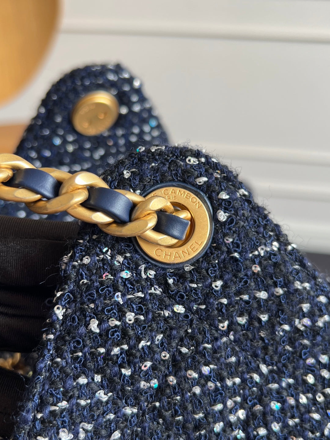 CHANEL 25S HOBO BAG 40 IN NAVY BLUE TWEED WITH GOLD HARDWARE