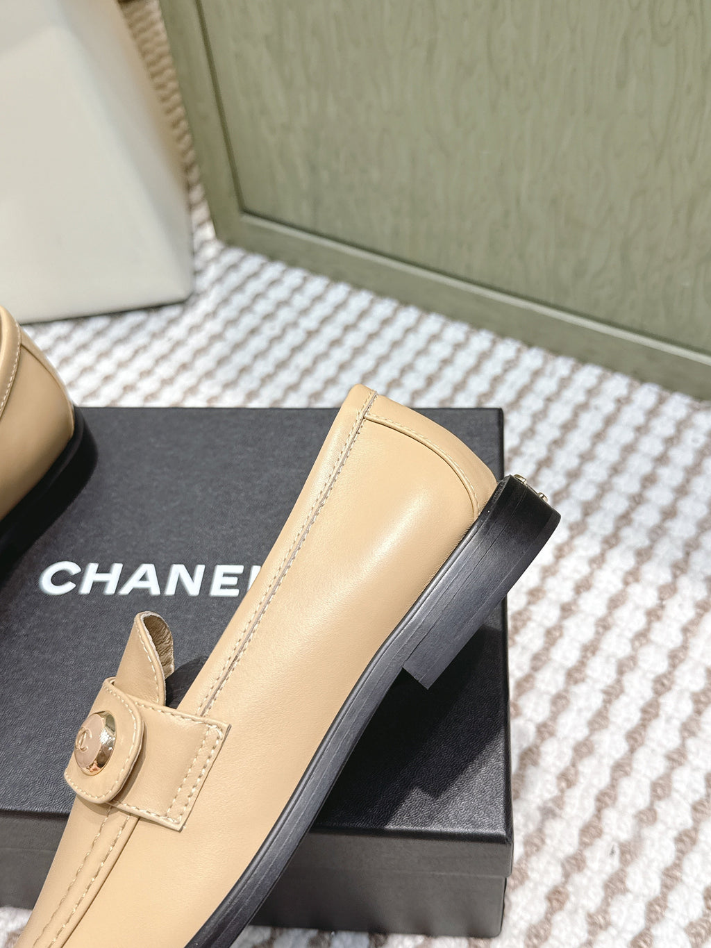 CHANEL 25S GODDESS FLAT LOAFERS IN WARM BEIGE CALFSKIN GOLD HARDWARE