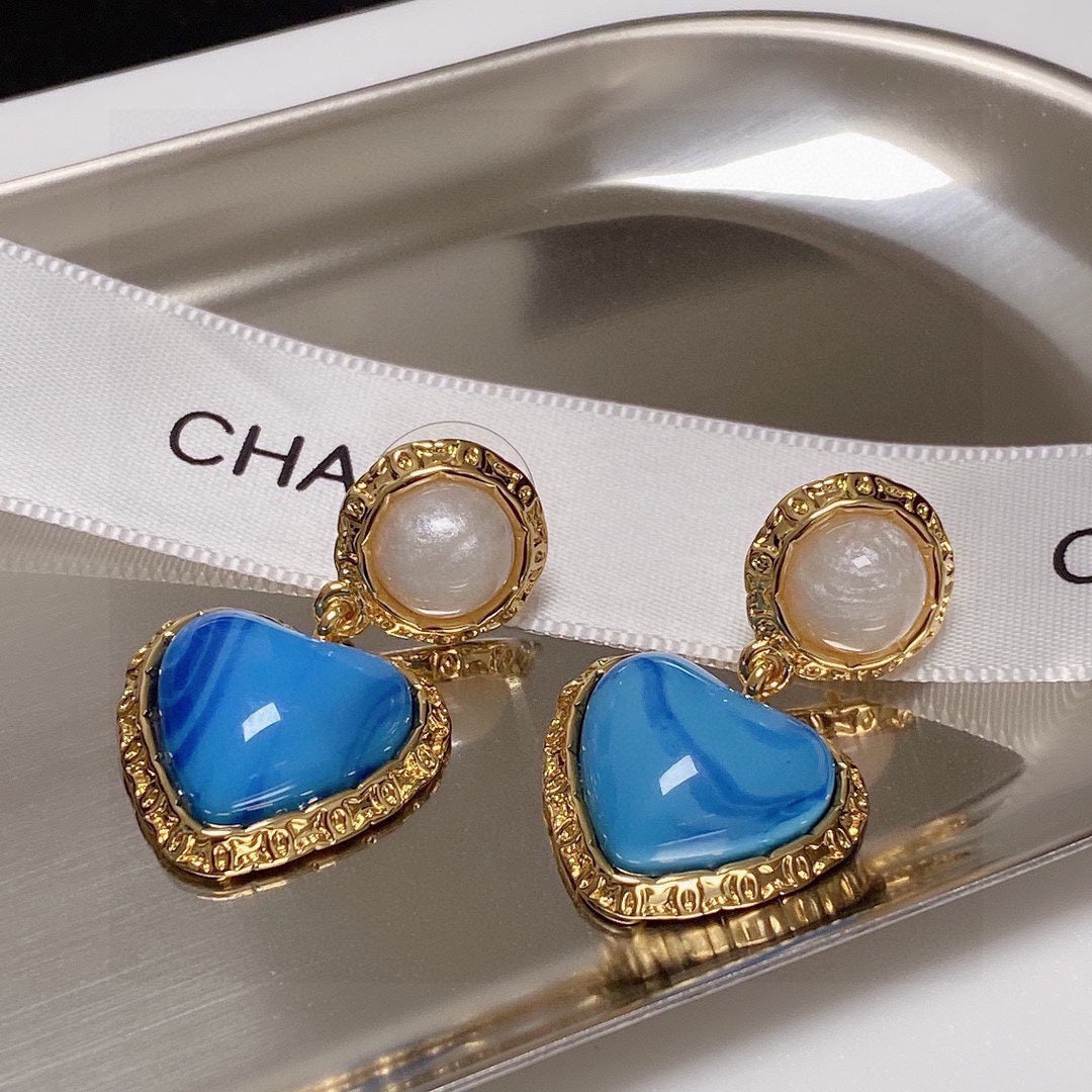18K  Chanel Blue Heart Pearl Earrings