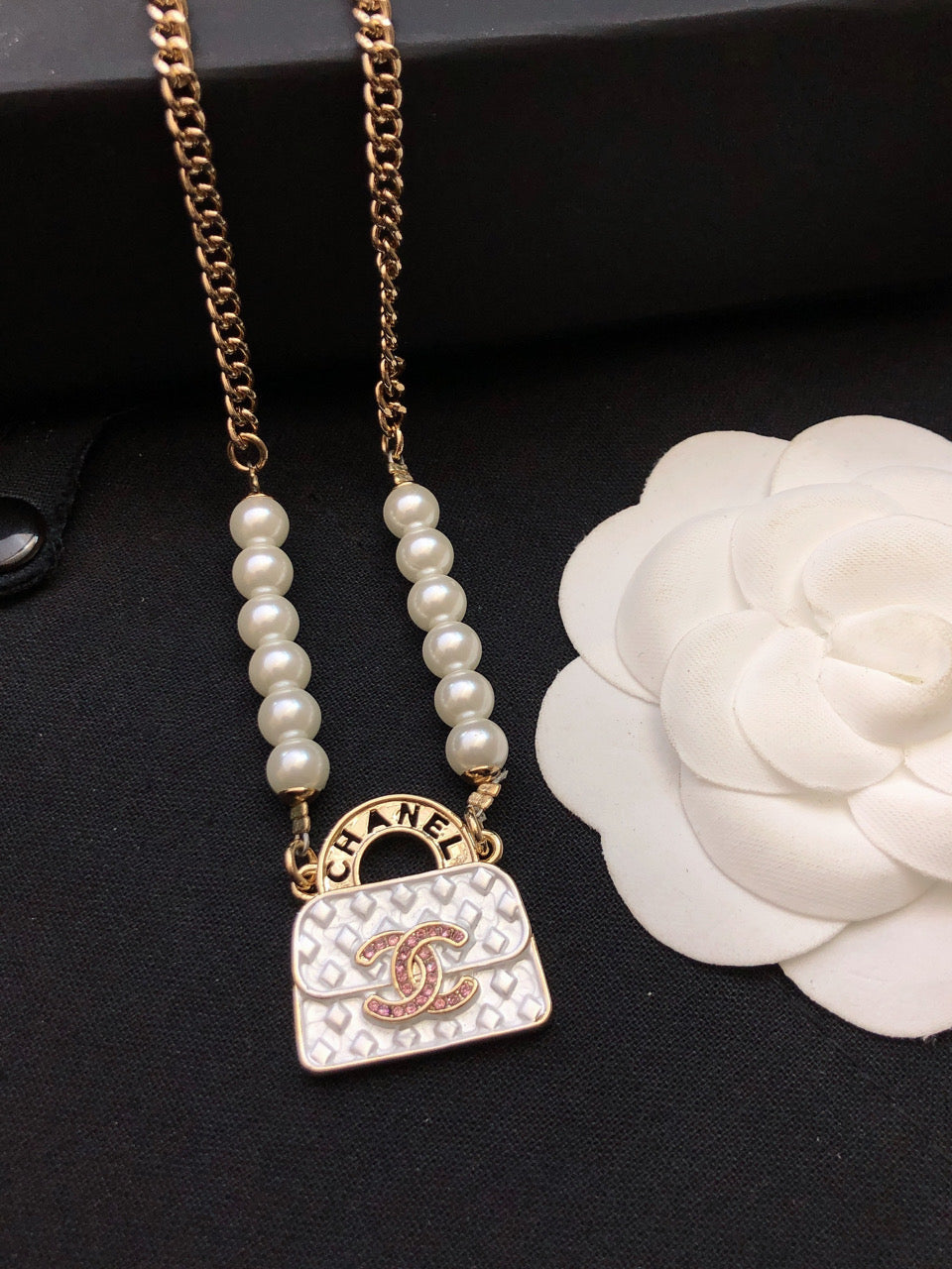 18K  Chanel Pearls Bag Pendant Necklace