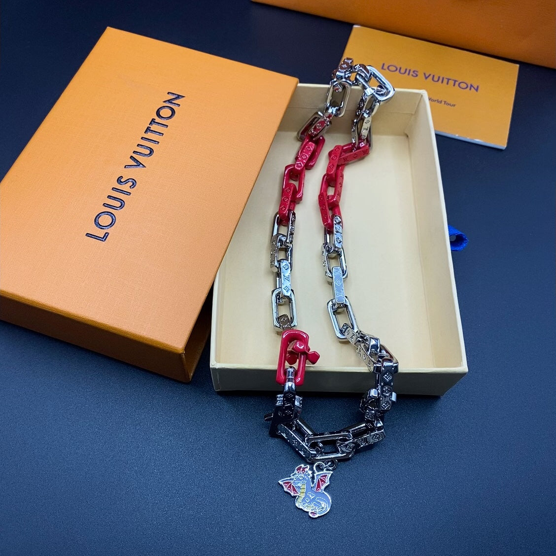 18K Louis Vuitton Dargon Monogram Chain Necklace